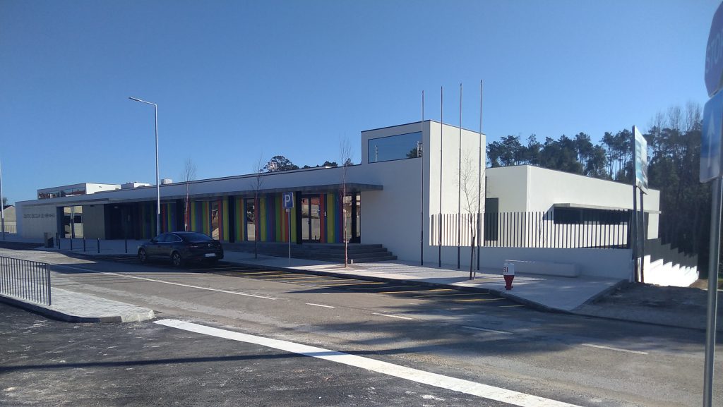 Centro Escolar das Meirinhas construído pela Soteol em 2018